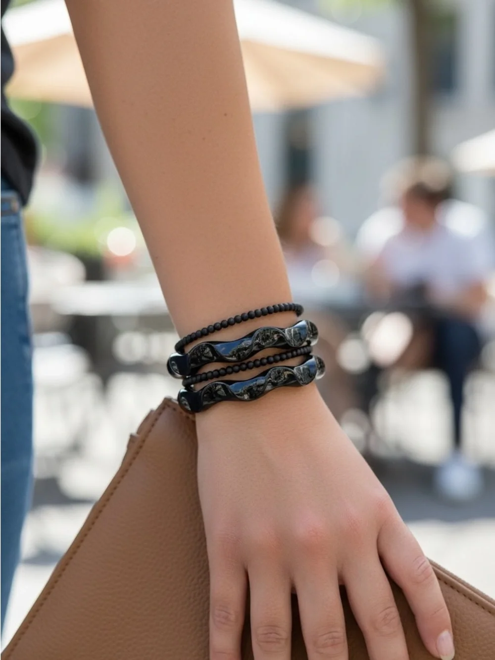 Black beaded and wavy bracelet set